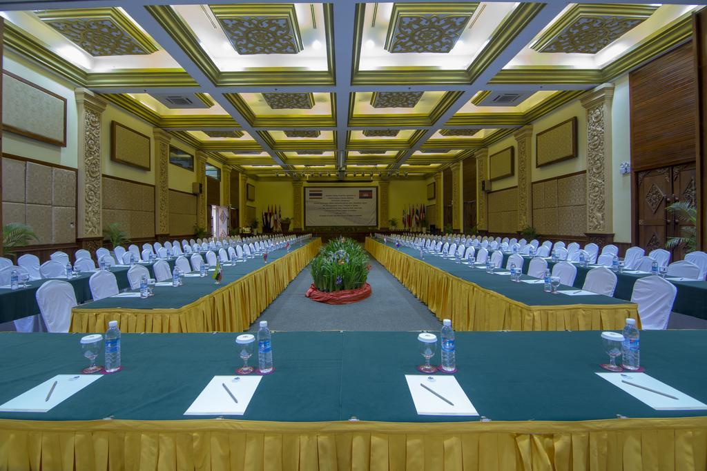 Angkor Era Hotel Сіємреап Екстер'єр фото