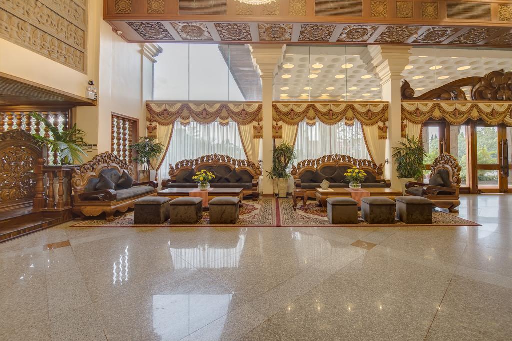 Angkor Era Hotel Сіємреап Екстер'єр фото