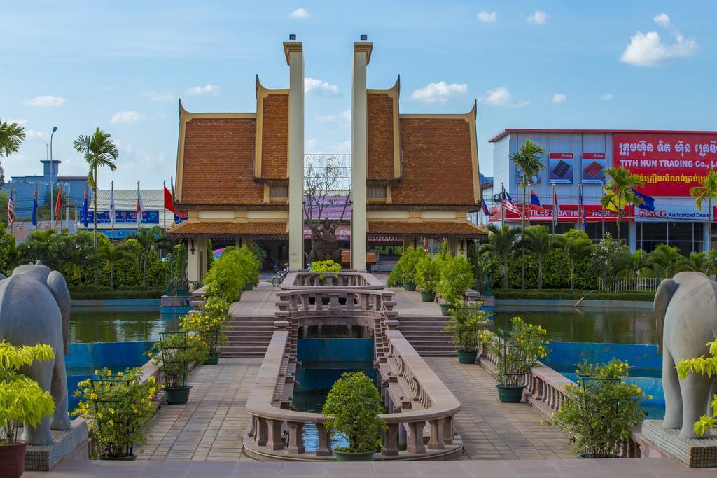 Angkor Era Hotel Сіємреап Екстер'єр фото