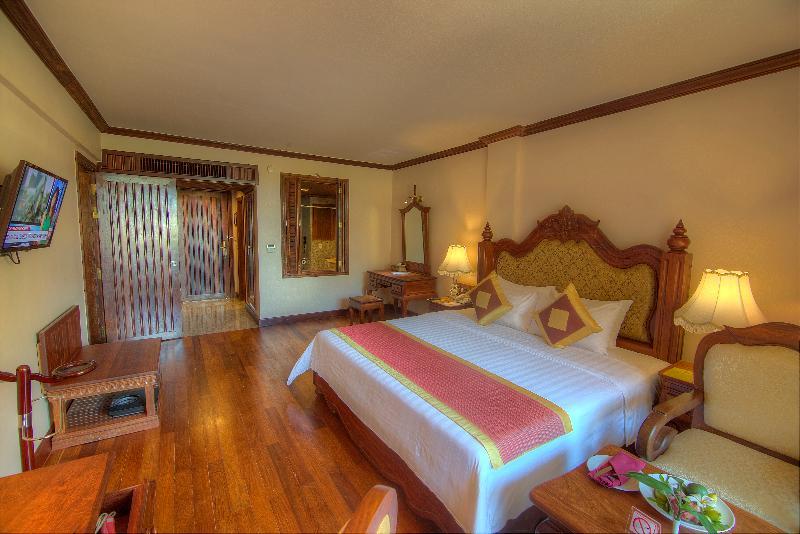 Angkor Era Hotel Сіємреап Екстер'єр фото